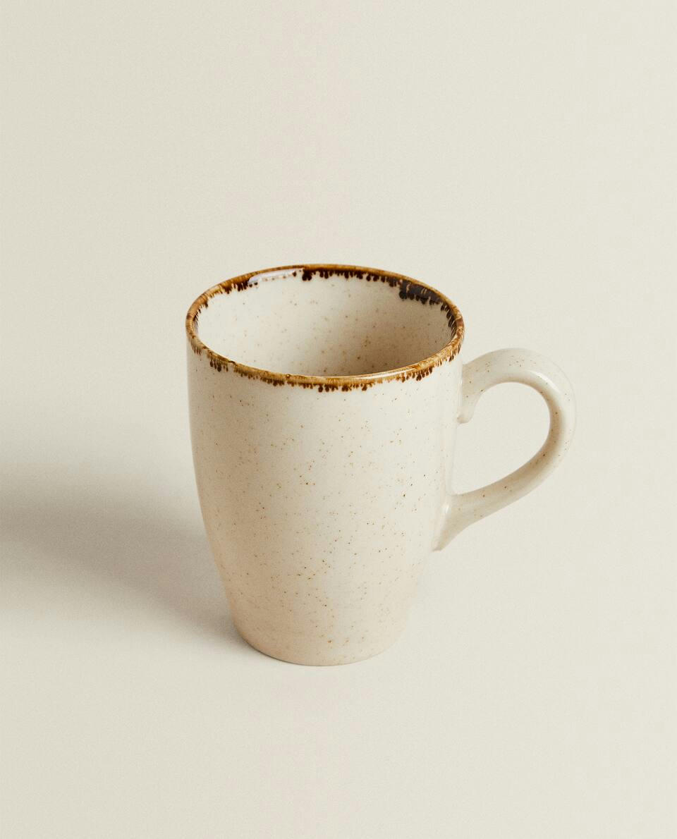 CANECA DE PORCELANA COM BORDA DE ACABAMENTO ANTIGO