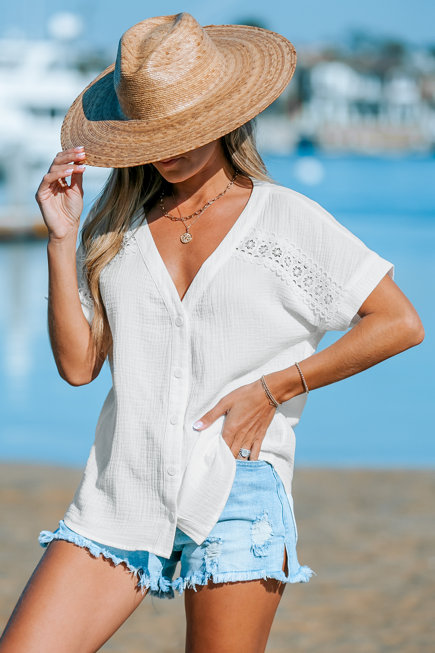 Chemise en pur coton à col en V tissé blache