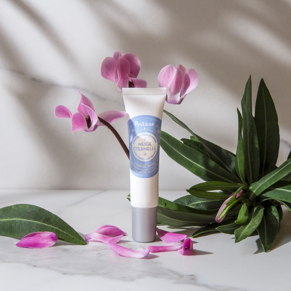 Polaar Neige Éternelle aux Fleurs Arctiques Contour Yeux Jeunesse
