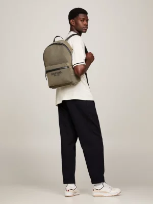 Mochila com o logotipo da Prep Classics