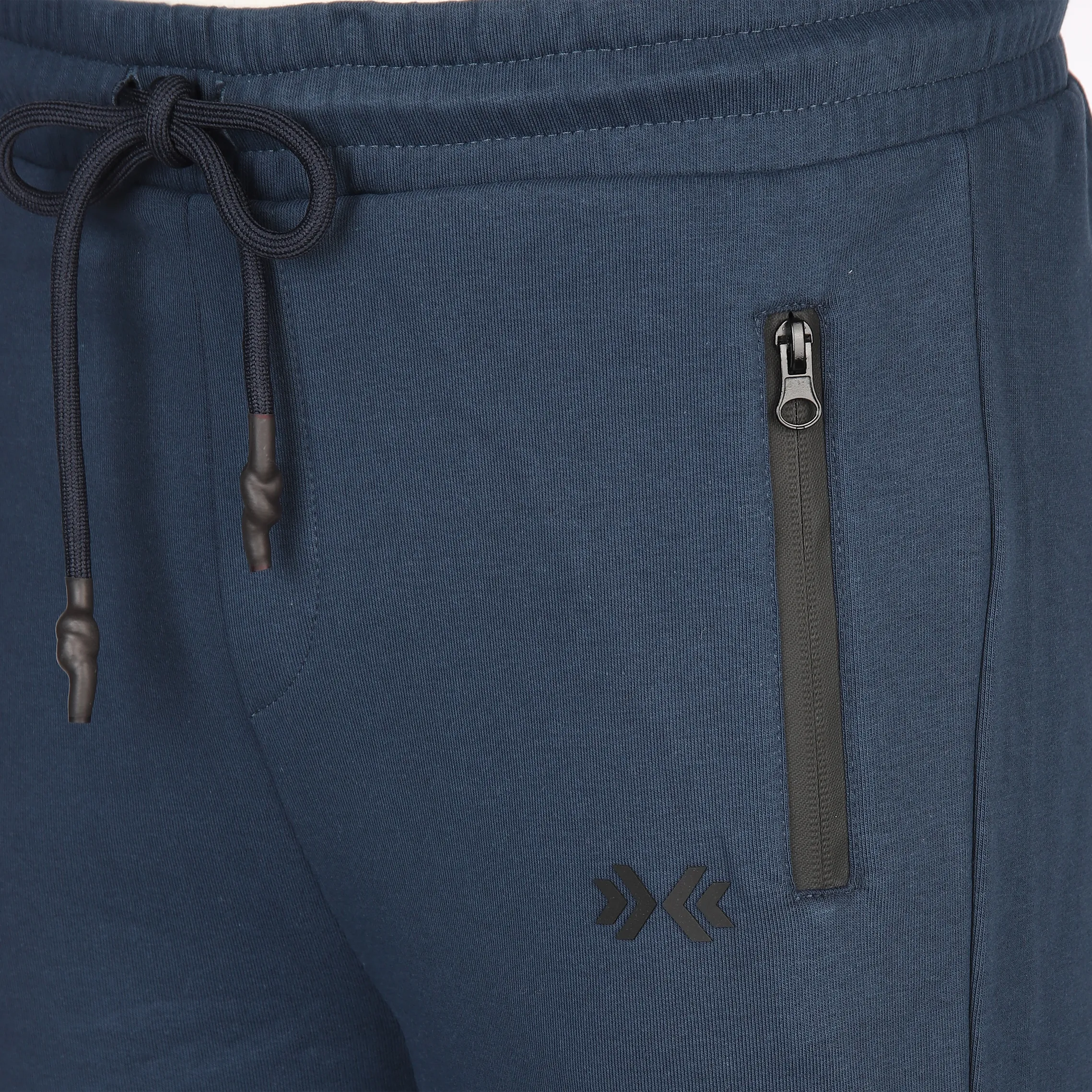 Herren Jogginghose mit offenem Bein