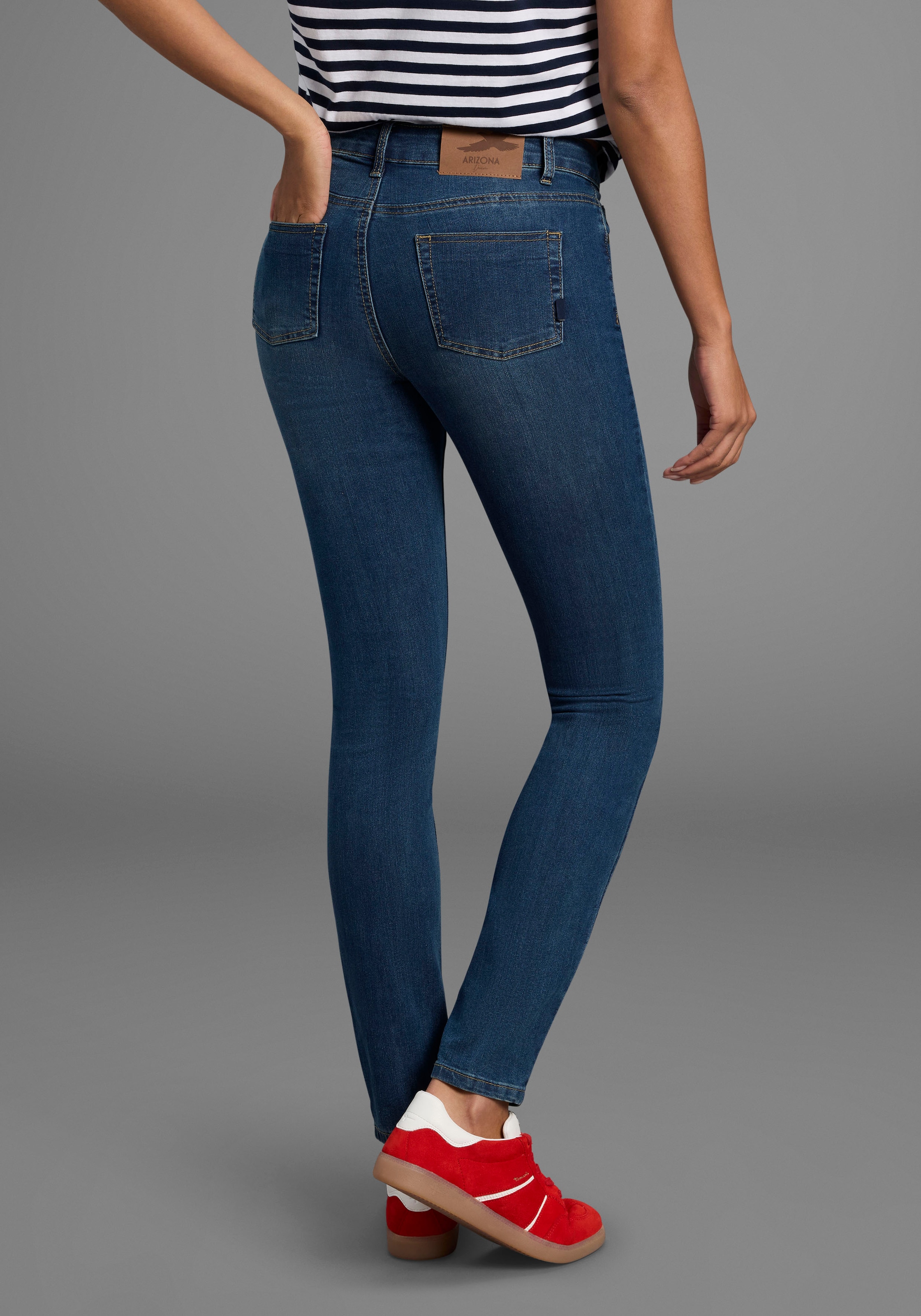 Arizona Slim-fit-Jeans »Shaping«, enge Passform,  Röhrenjeans,  Used-Look-Waschung,  hohe Leibhöhe