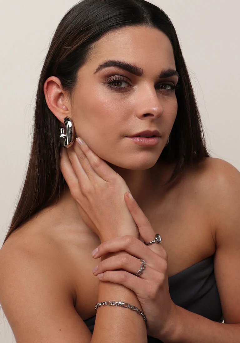 NOTRE-V zilveren notre-v oorbellen earring big