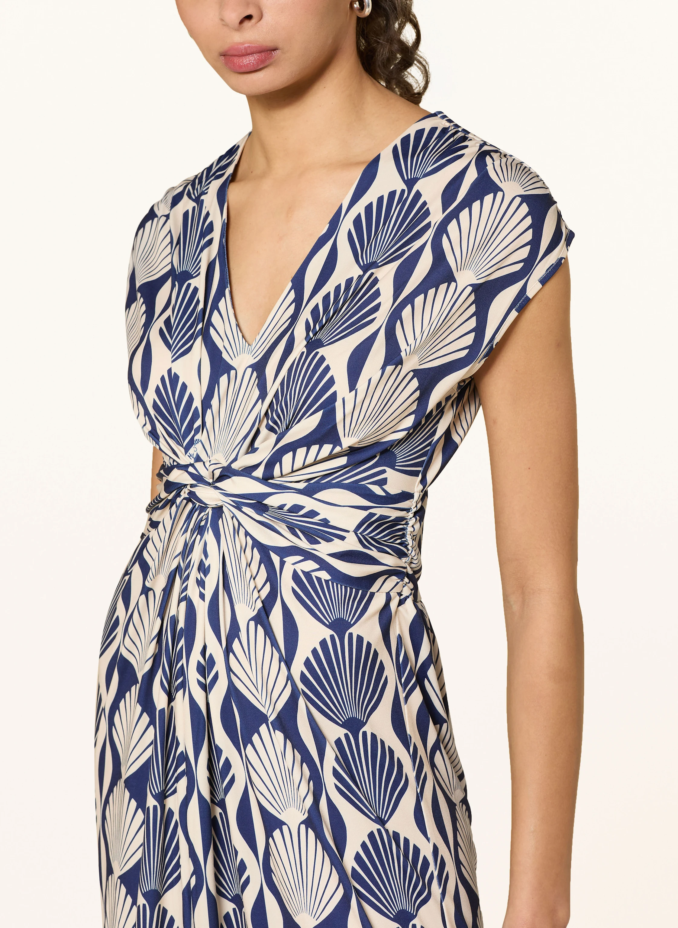 Miss Lagotte Kleid