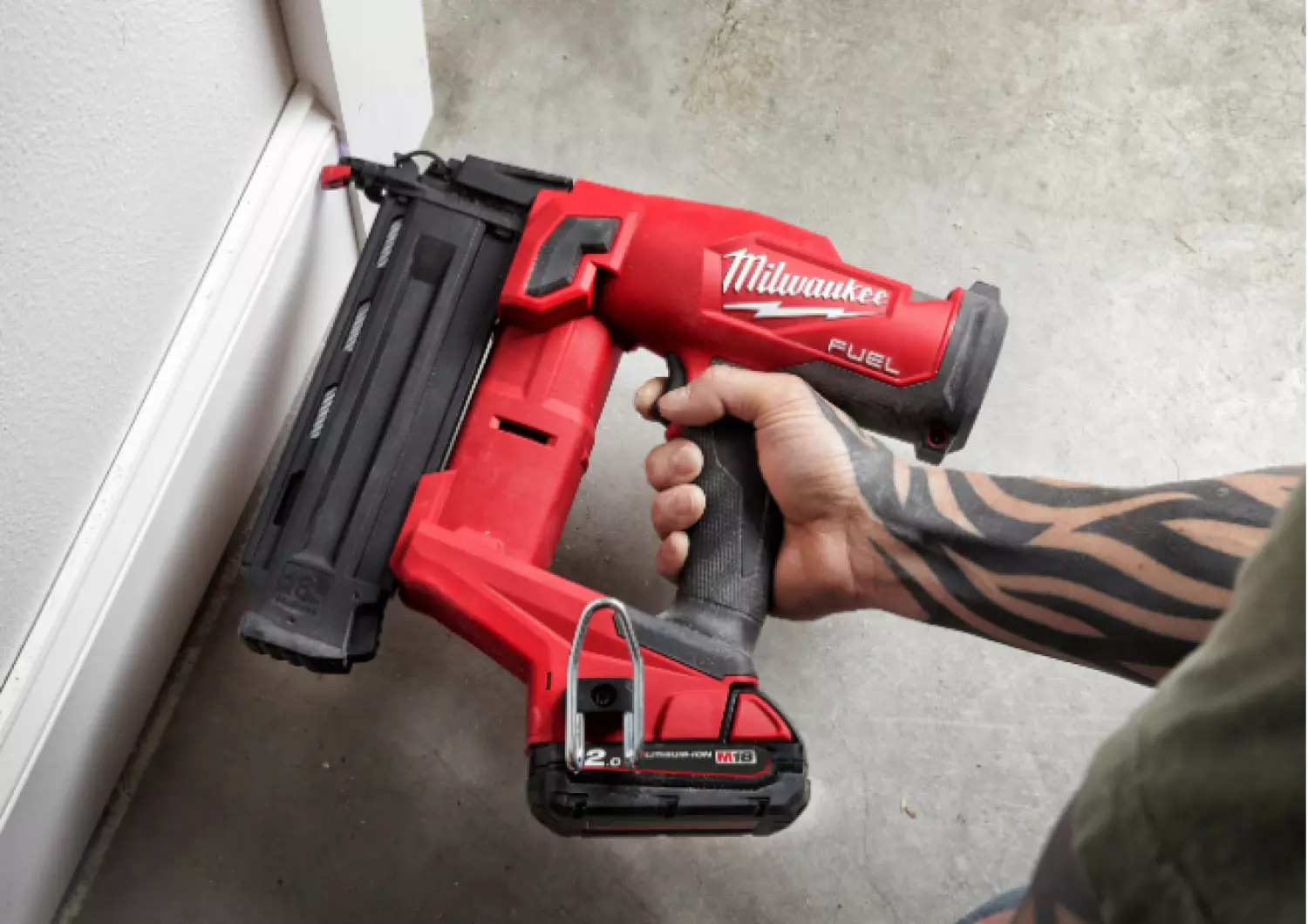 Milwaukee M18 FN18GS-202X 18V Li-ion accu mini brad tacker set (2x 2,0Ah) in HD-box - 18GA recht - 16-54mm