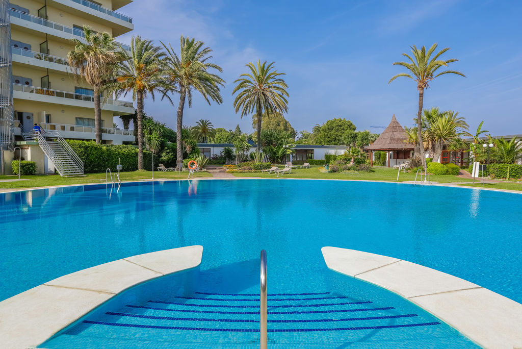 Fly & Go Sol Marbella Estepona Atalaya Park Halfpension - Hotel