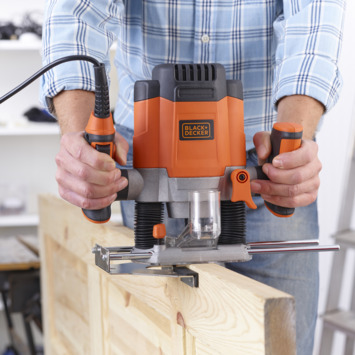 BLACK+DECKER Bovenfrees KW1200E-QS
