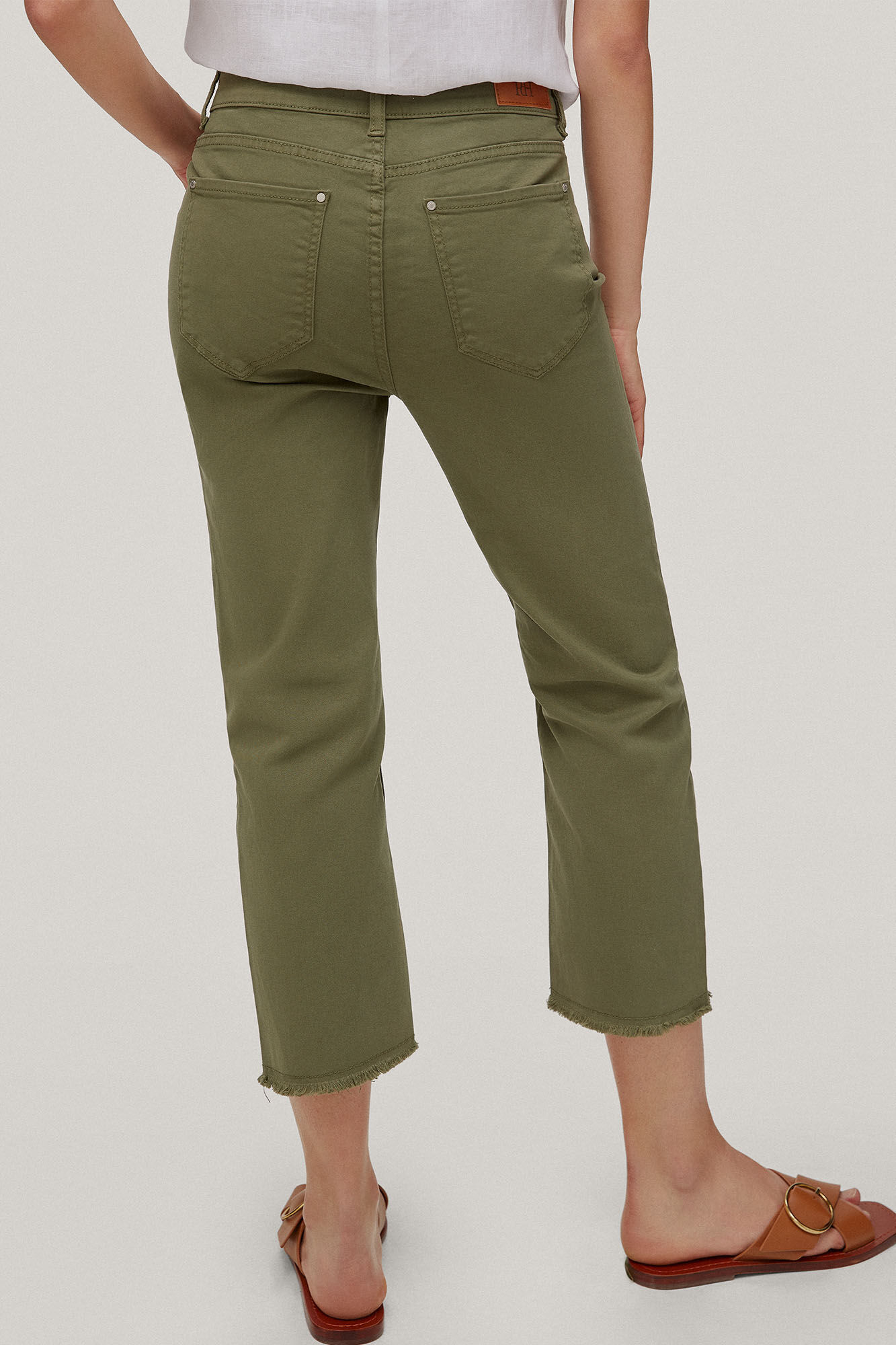 Calça jeans Capri de corte reto com 5 bolsos - Verde
