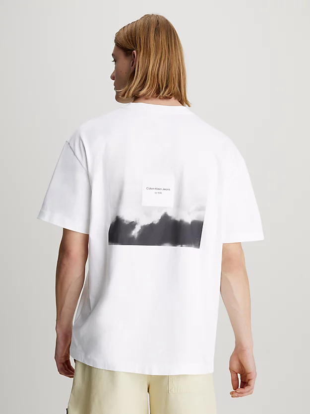 Camiseta com estampa fotográfica
