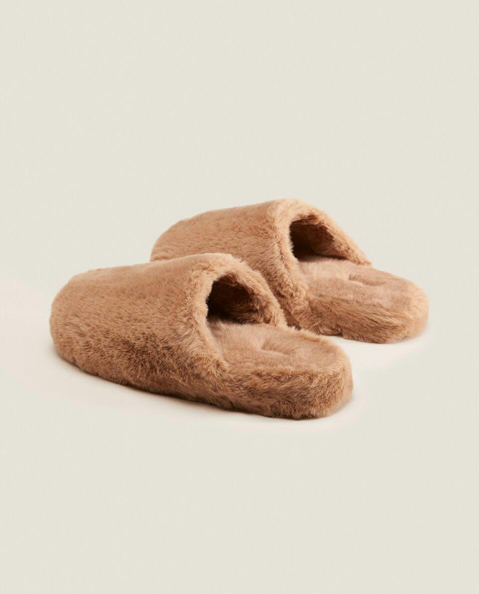 Chinelo Mule de Pele Sintética