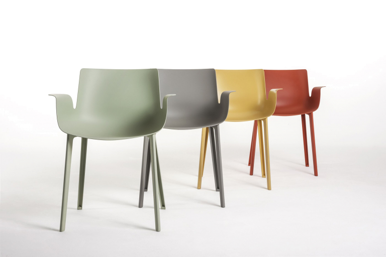 Kartell Piuma stoel saliegroen