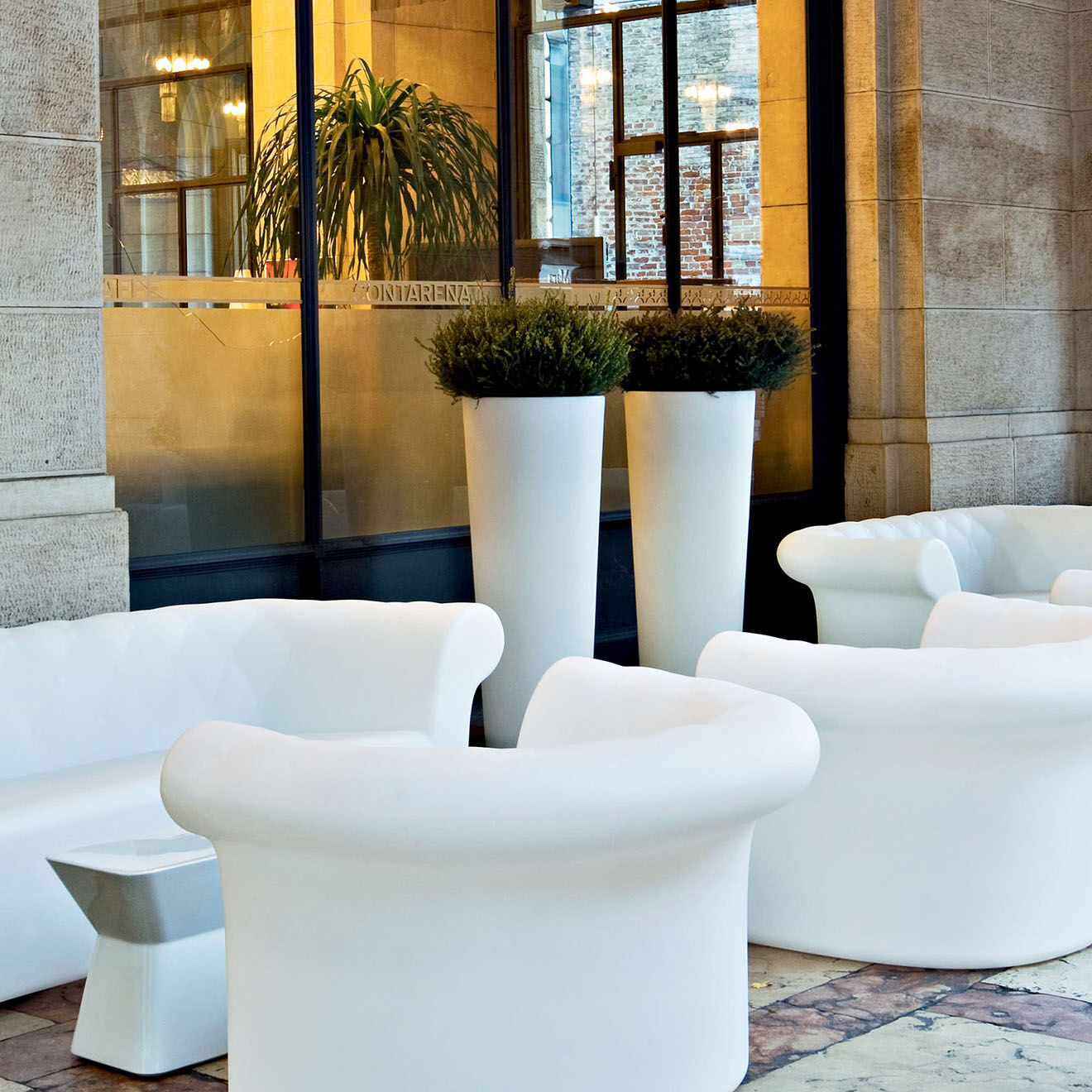 Serralunga Pot newpot design par paolo rizzatto blanc - D.44x120 cm