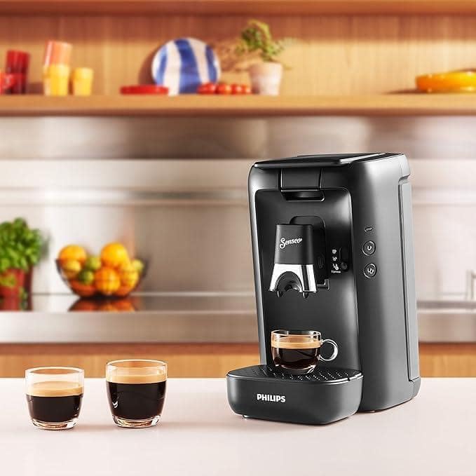Philips Senseo Maestro Kaffeepadmaschine Bundle mit 80 Kaffeepads, 3 Kaffeespezialitäten, Memo-Funktion, Crema Plus, Intensität Plus, aus recyceltem Plastik, 1,2L, Scchwarz (CSA260/60)