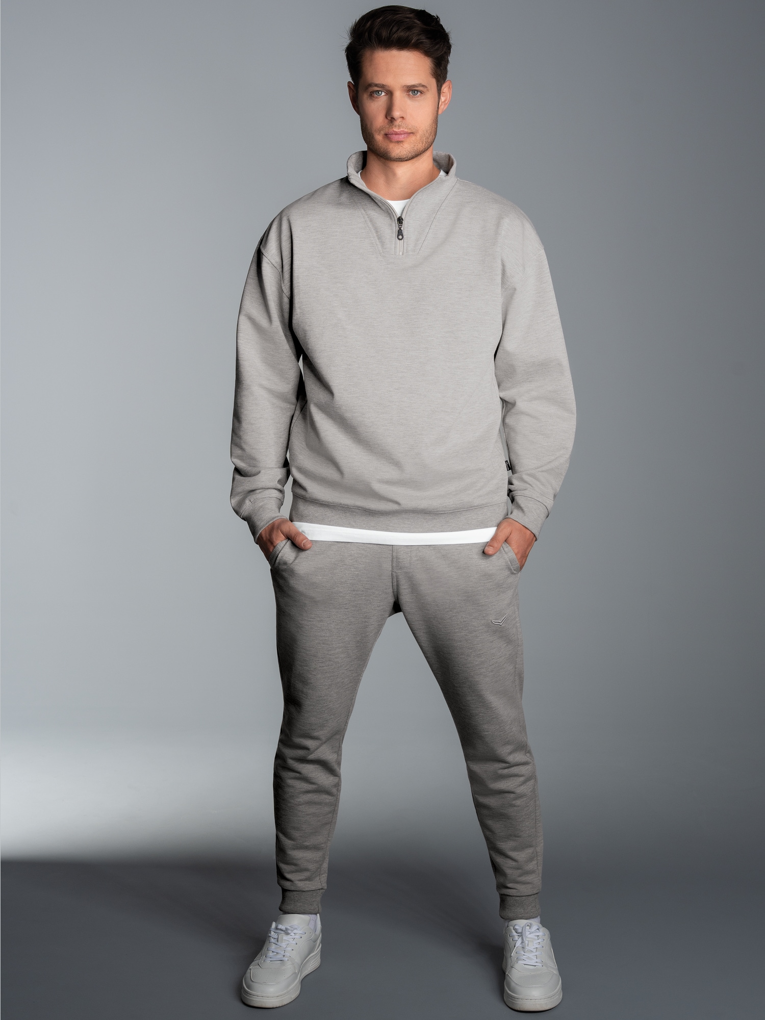 Jogginganzug in bequemer Sweat-Qualität Grau-melange