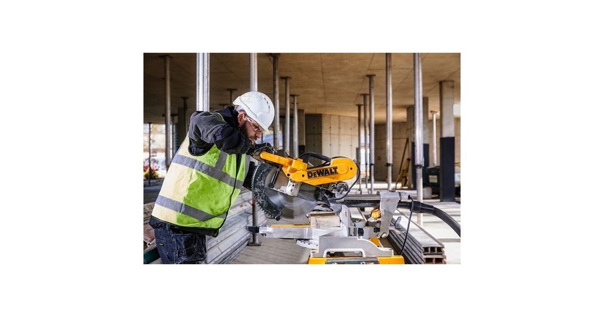 DEWALTPaneelzaag DWS 780 afkort- en verstekzaag  (Geel, 1.675 Watt)