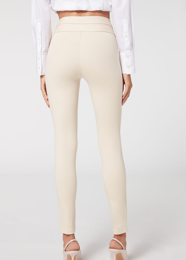 Calça legging modeladora skinny com botões