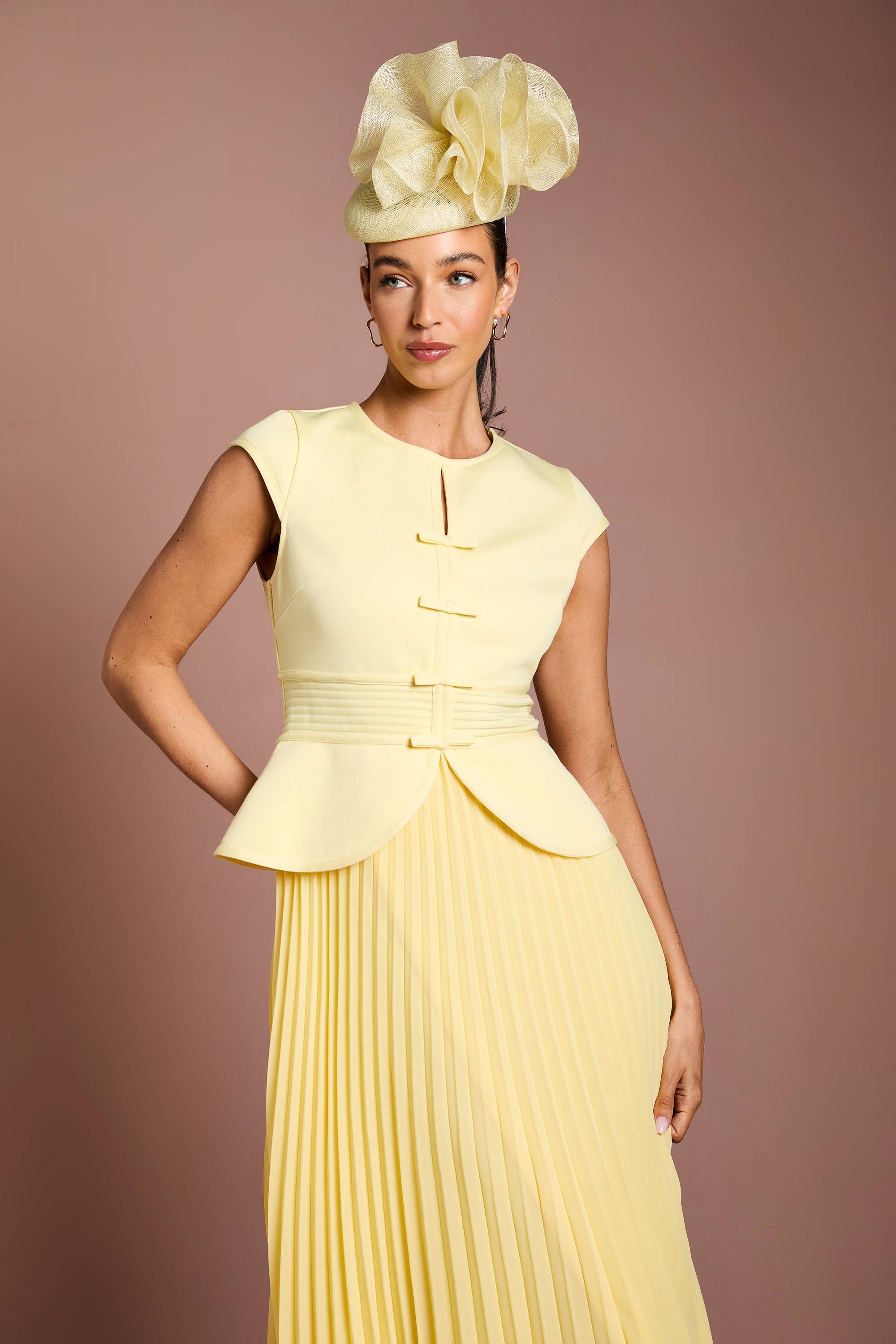 Coast Robe Midi Lisa Tan À Corsage Bandage Jupe Plissée Et Détail Nœud