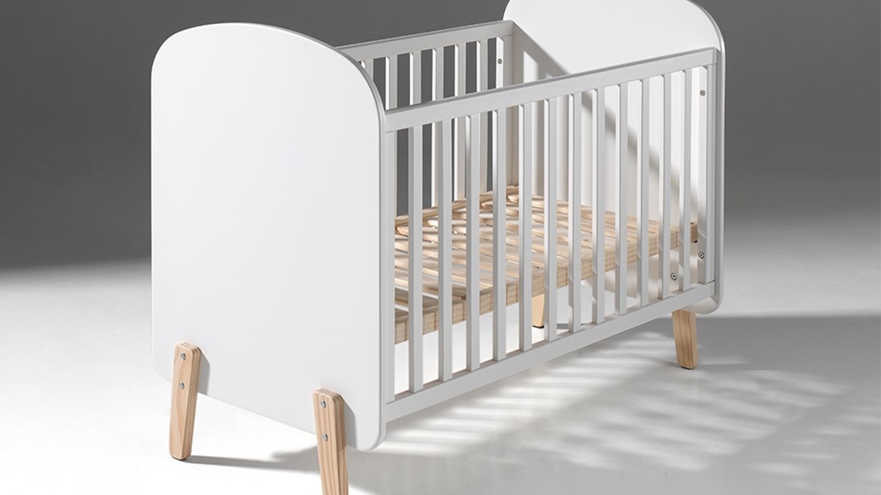Babyledikant Kiddy met commode en opzet wit