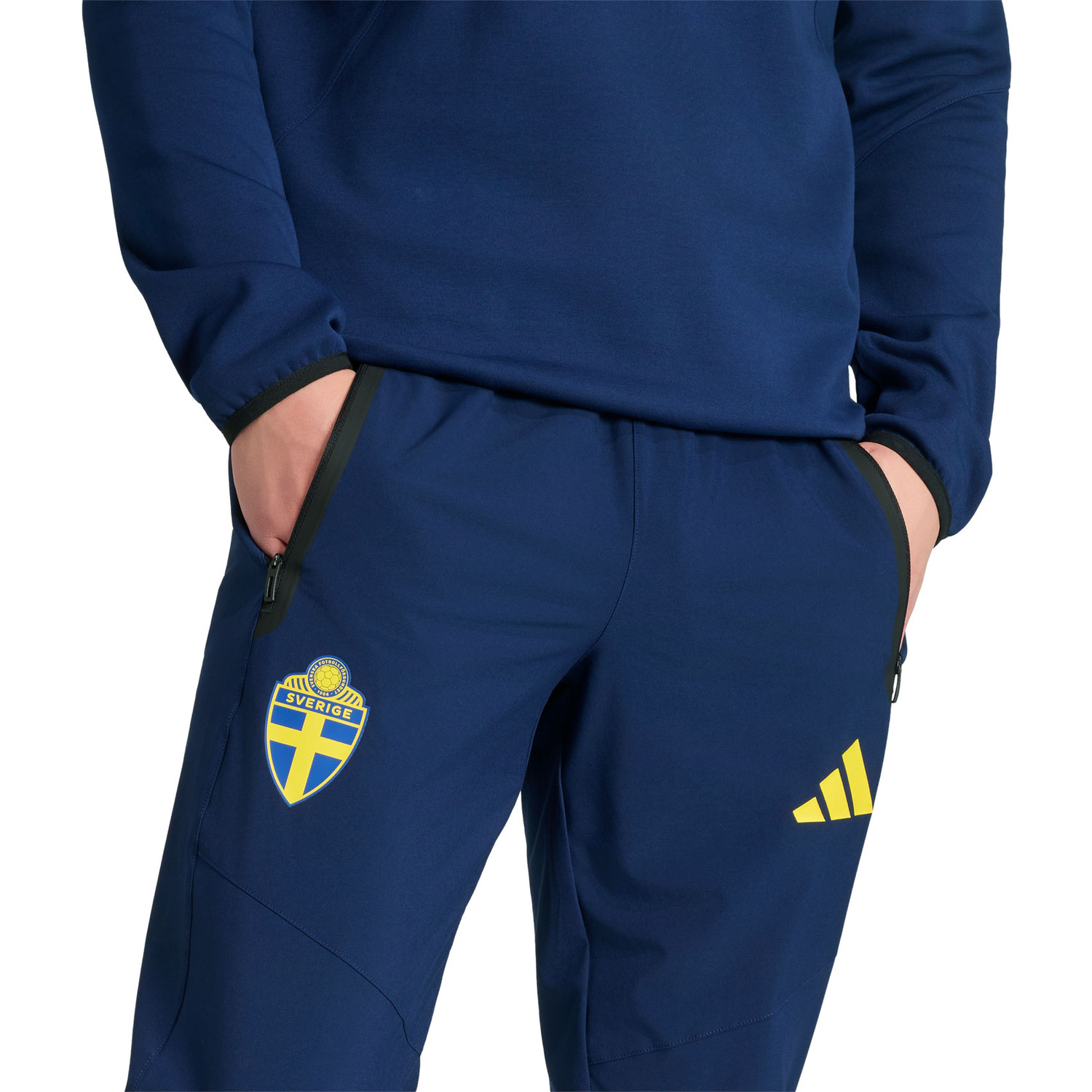 adidas Zweden Tiro Travel Trainingspak WK 2026
