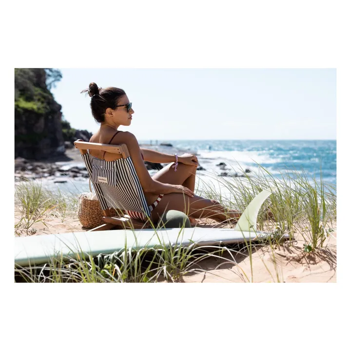 Business & Pleasure Co. Chaise pliable | Bleu marine