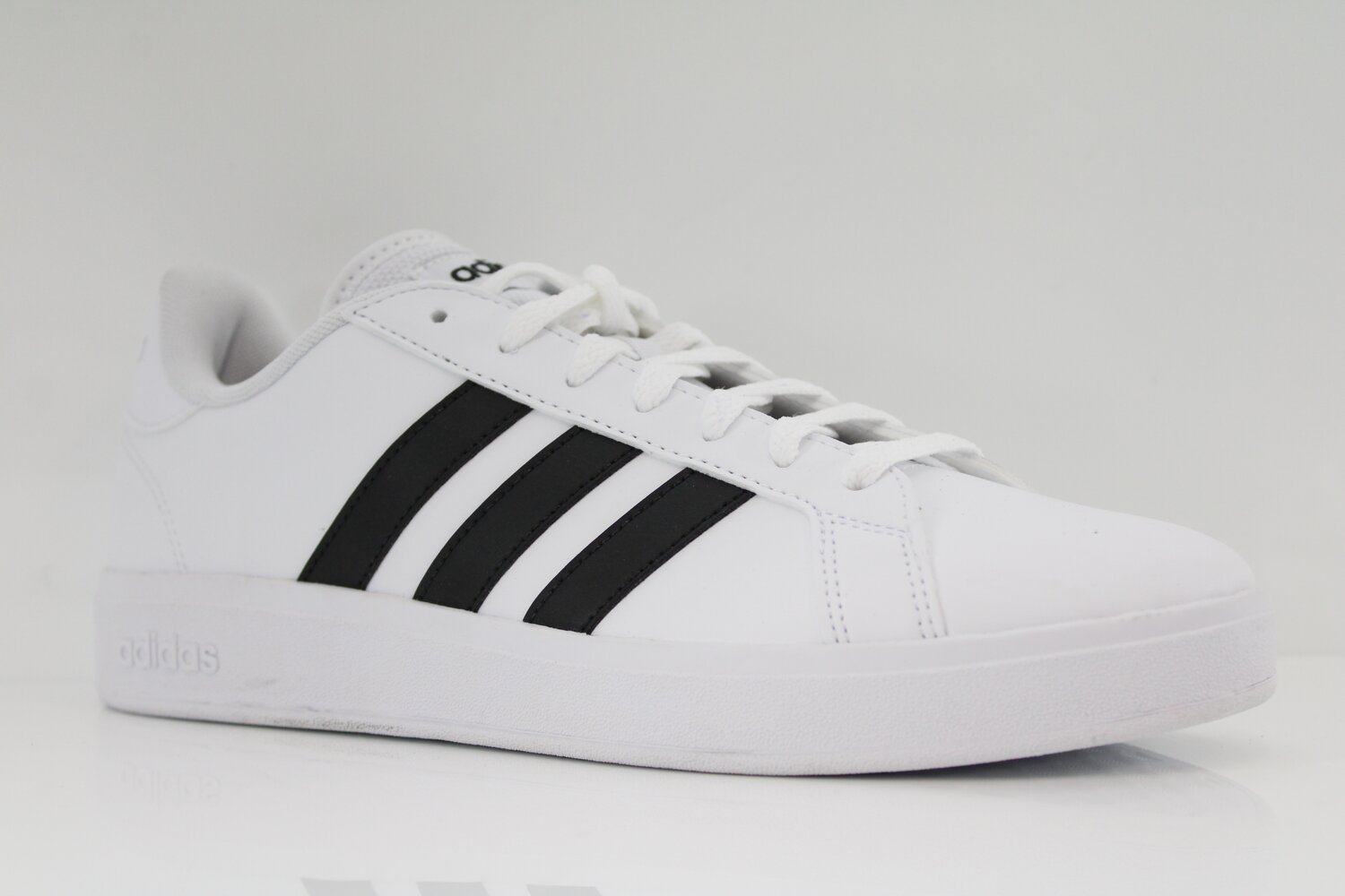 Adidas Sneaker