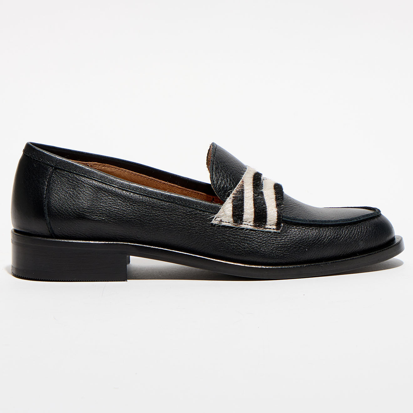 Apologie Mocassins en Cuir Juliette noir/zèbre