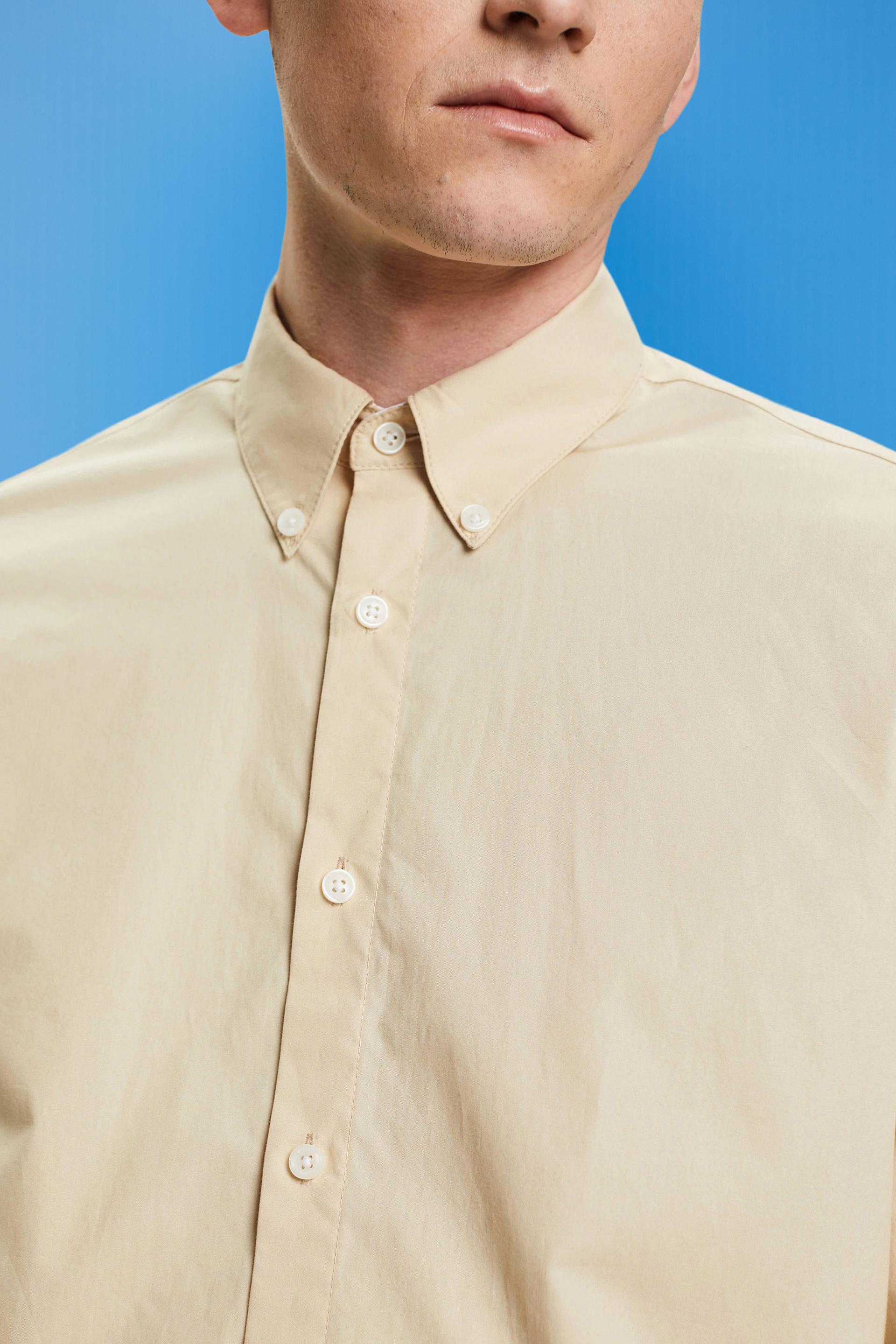 Chemise à col boutonné
