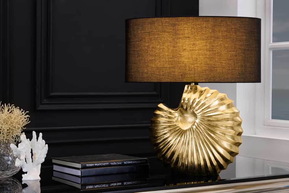 Design Tischlampe SHELL 60cm gold schwarz Metall Stoffschirm maritim