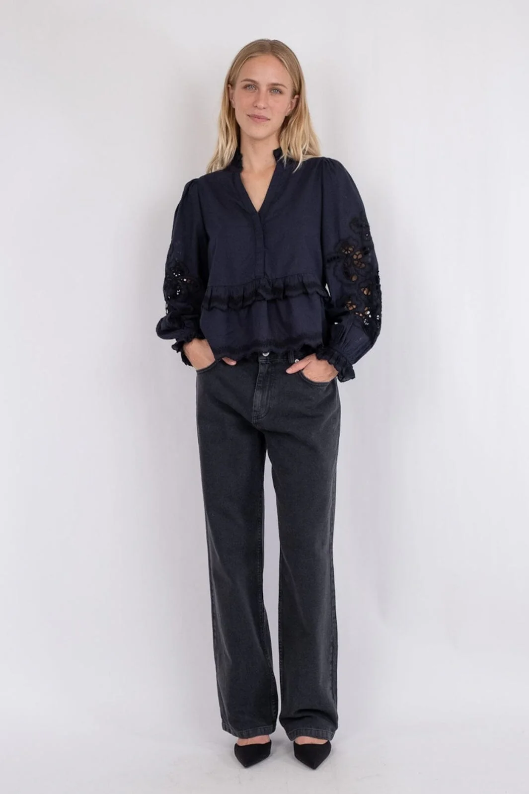 Neo Noir Kimmo Embroidery Blouse