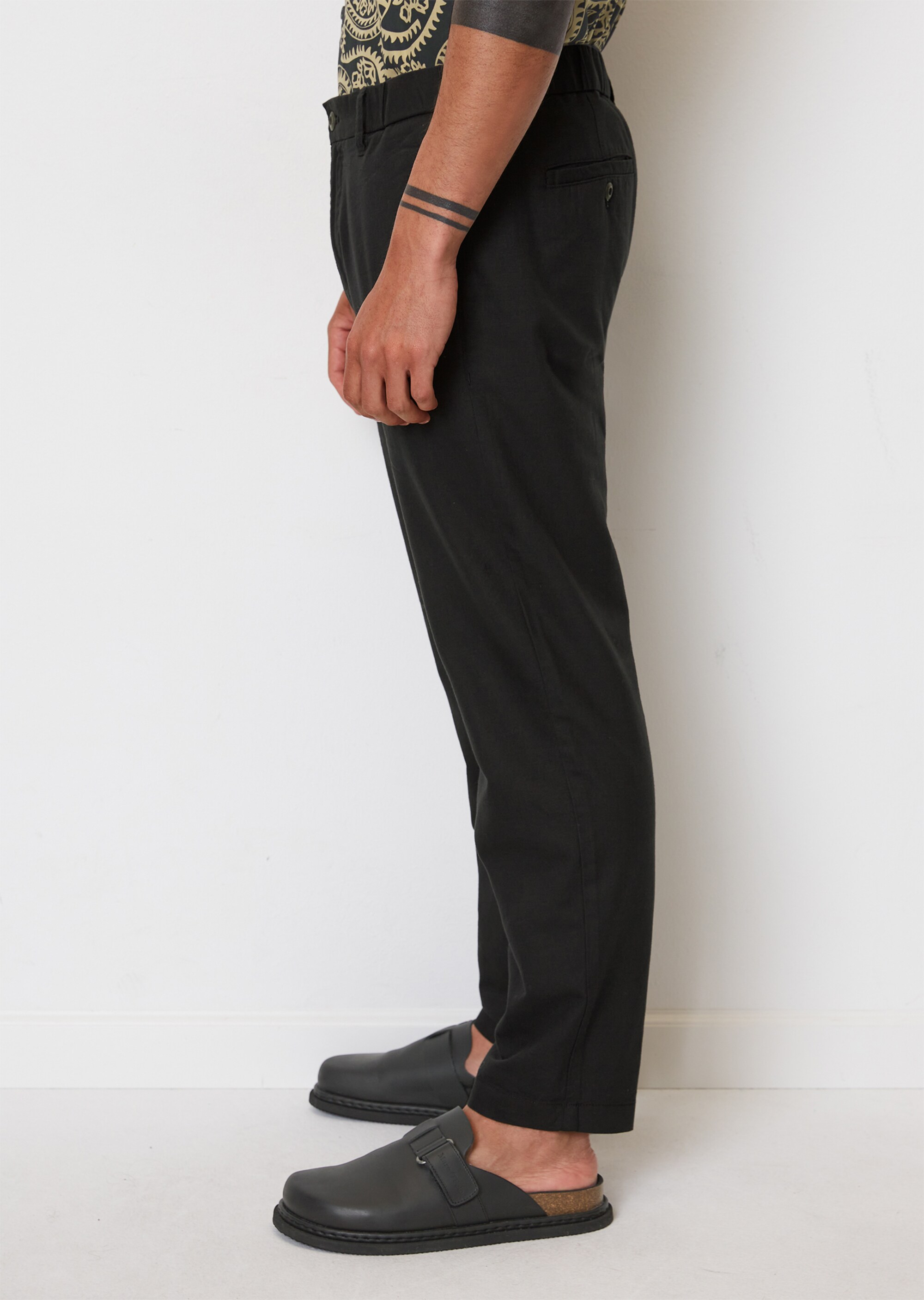 Chino Modell OSBY jogger tapered aus Bio-Baumwolle und Leinen