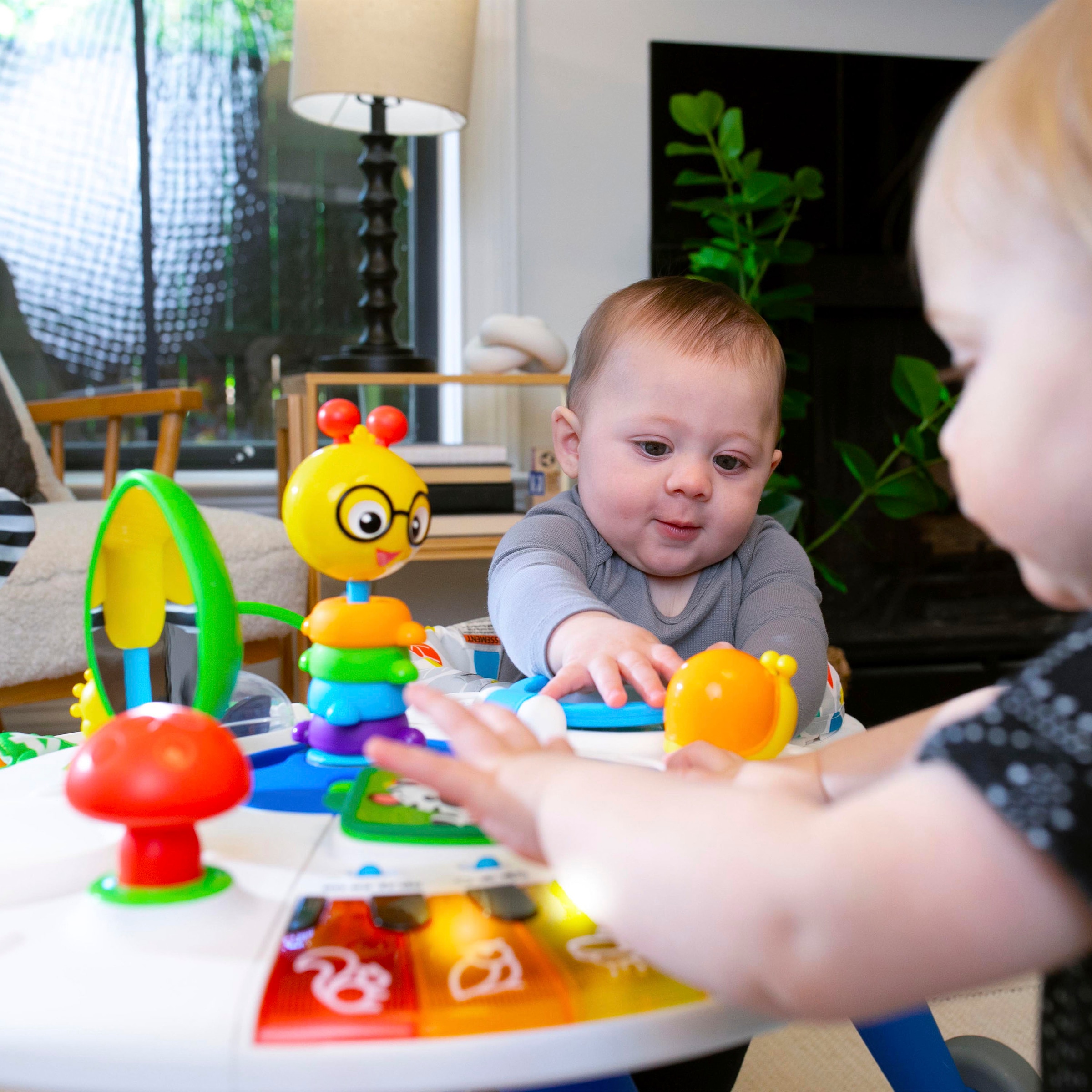 Baby Einstein Spielcenter »Around We Grow« mit abnehmbarem Sitz; mit Sound