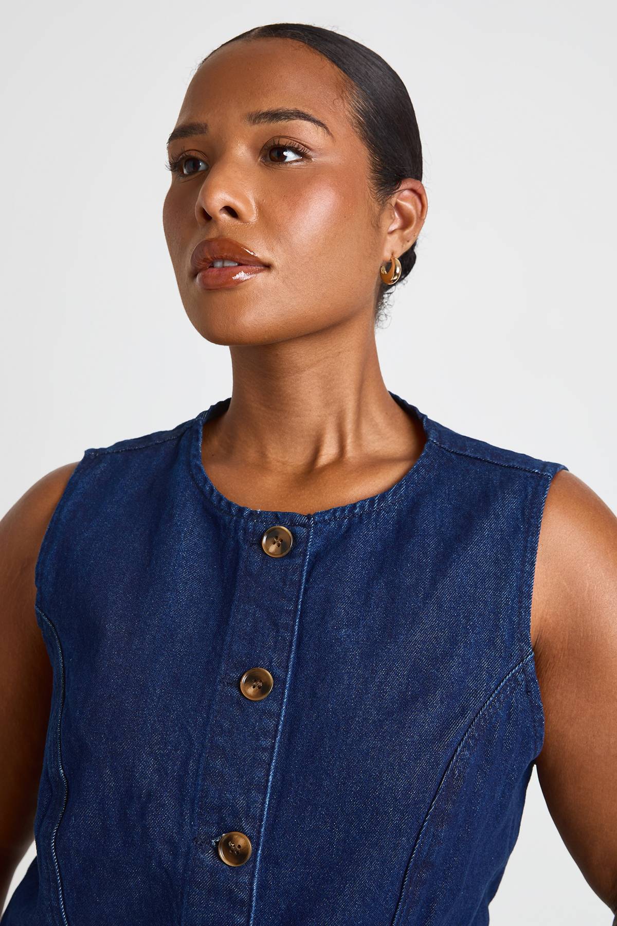 boohoo Gilet Grande Taille Boutonné Avec Boutons Effet Corne