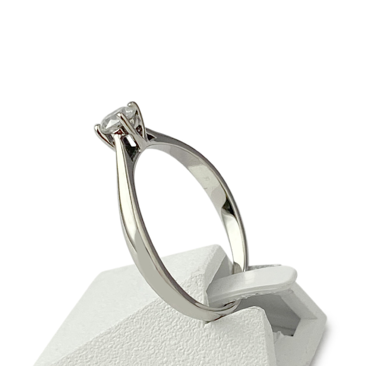 Bague solitaire d'occasion or 375 blanc diamant 0.25 carat