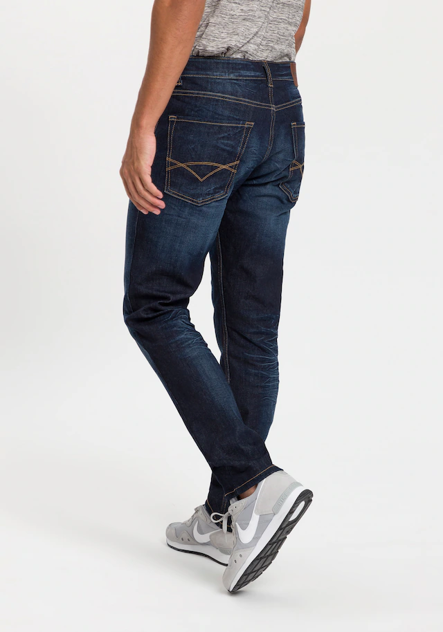 Bruno Banani Comfort-fit-Jeans »Floyd« gerade Beinform,  mit Eingrifftaschen,  niedrige Leibhöhe
