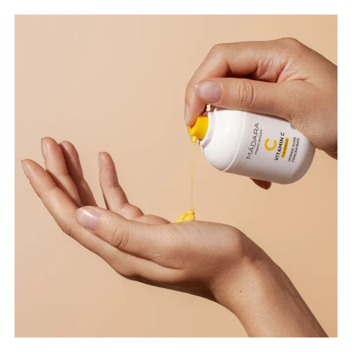 MÁDARA Concentré éclat intense à la Vitamine C - 30 ml