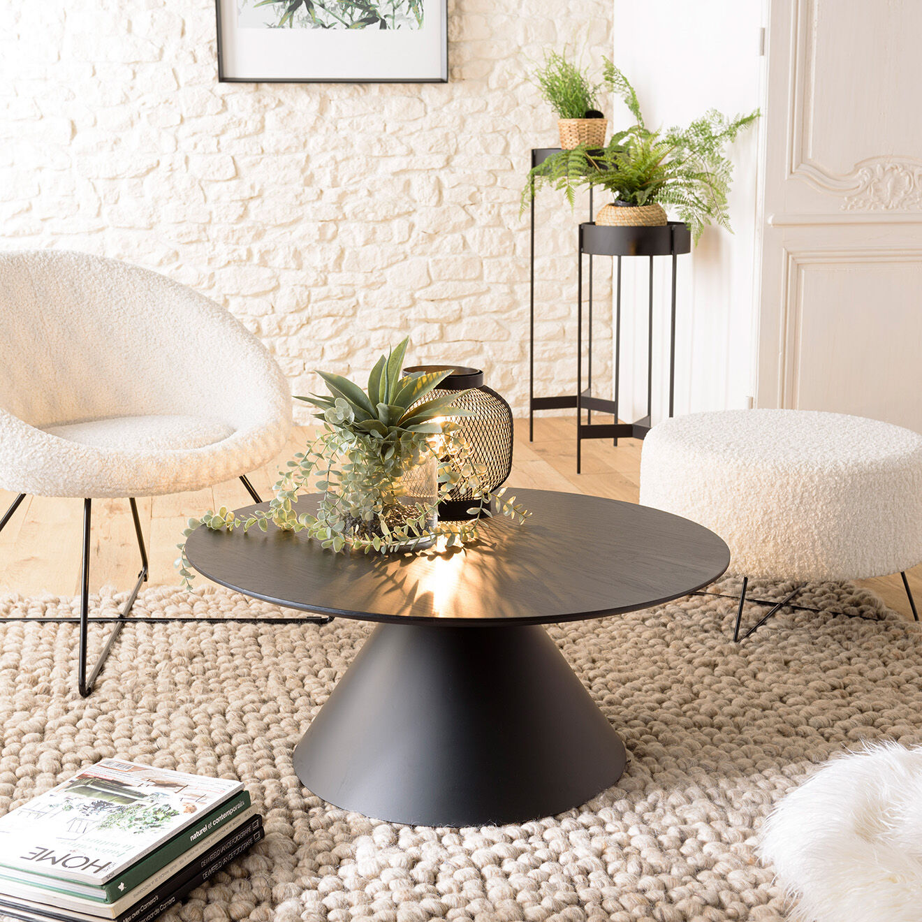 Macabane Table basse ronde pied conique métal Daly noire - 78x78 cm