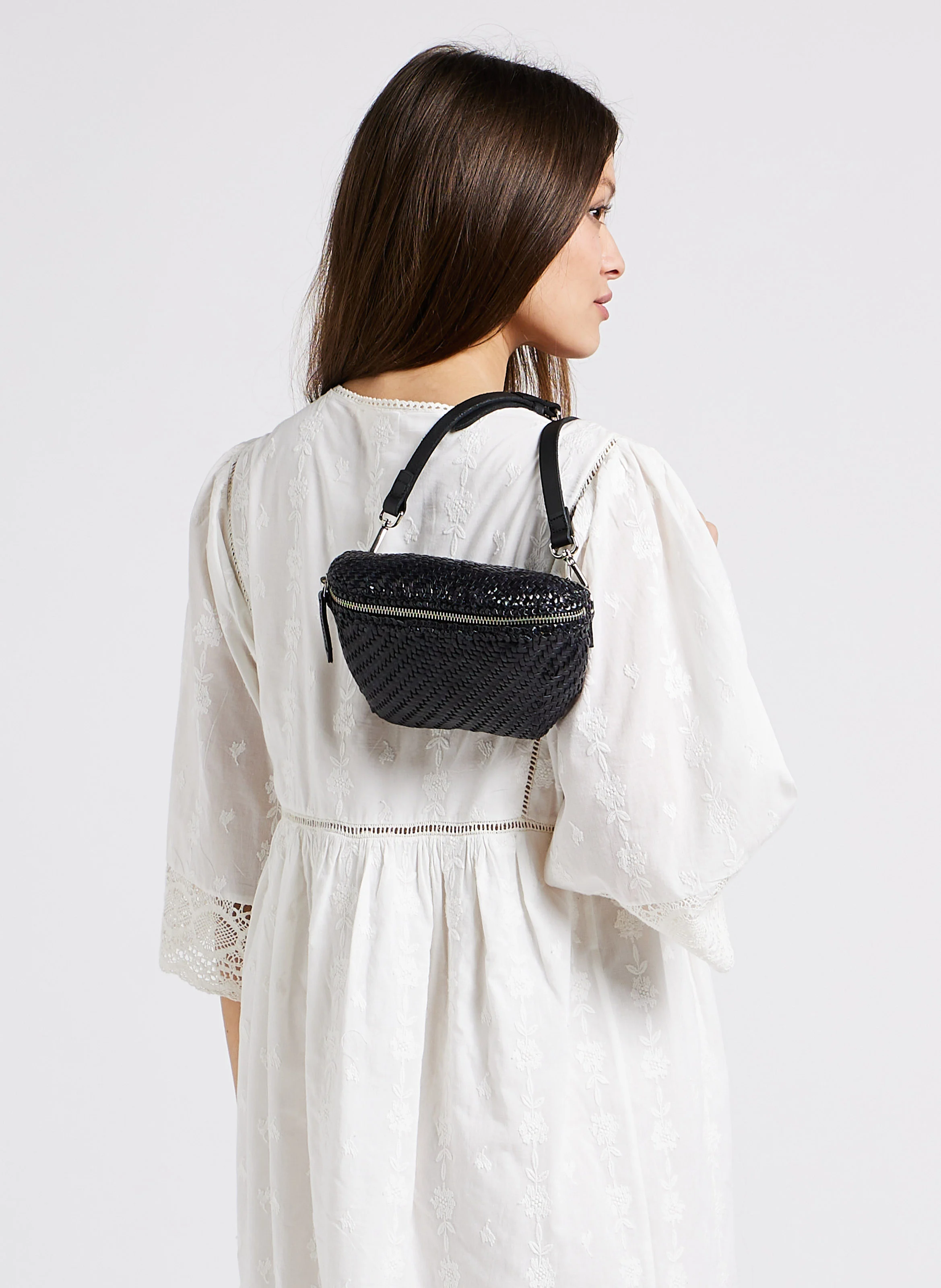 CLO BANANE SMALL - Sac banane en cuir tressé | Noir