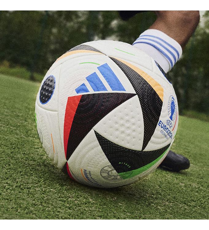 adidas EURO24 Pro Voetbal