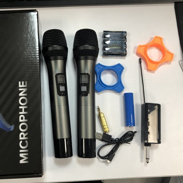 2 trådløse mikrofoner Bluetooth Reverb med Android port kabel Sort