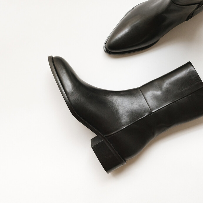 Bottines à talons  en cuir noir