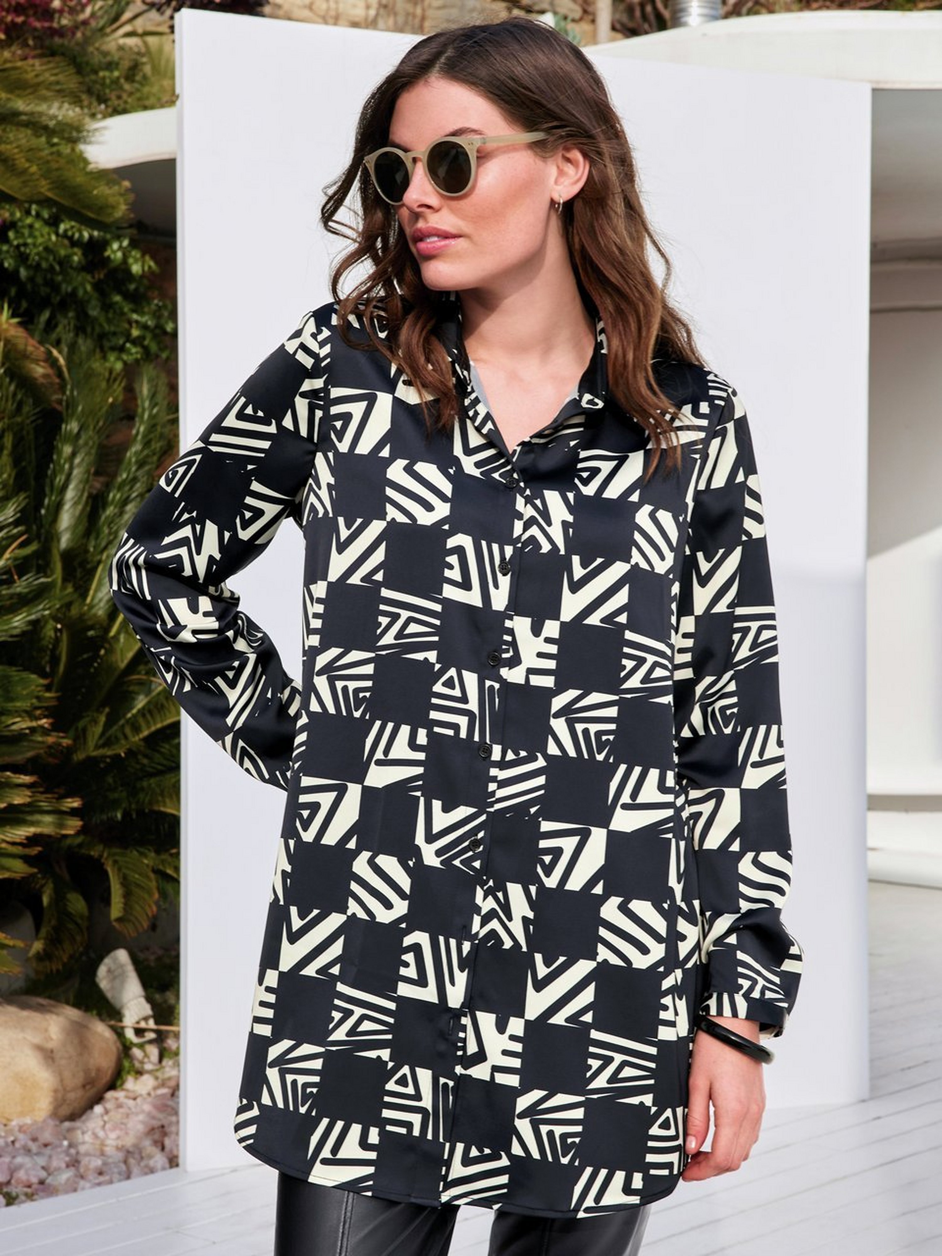 V-Pullover mit langem 1/2-Arm