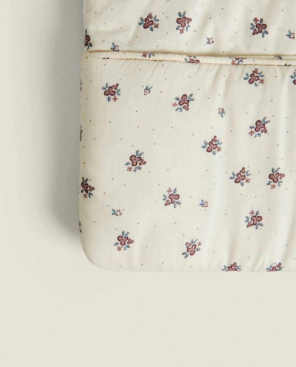 ORGANIZADOR INFANTIL COM ESTAMPA FLORAL