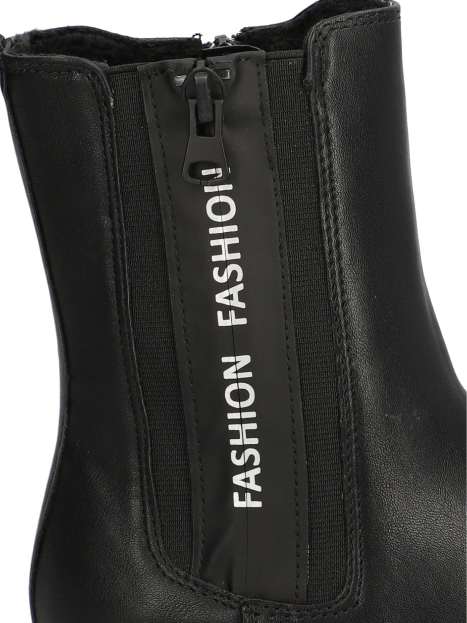 Stiefelette