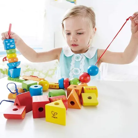 Hape Fädel-Klötze