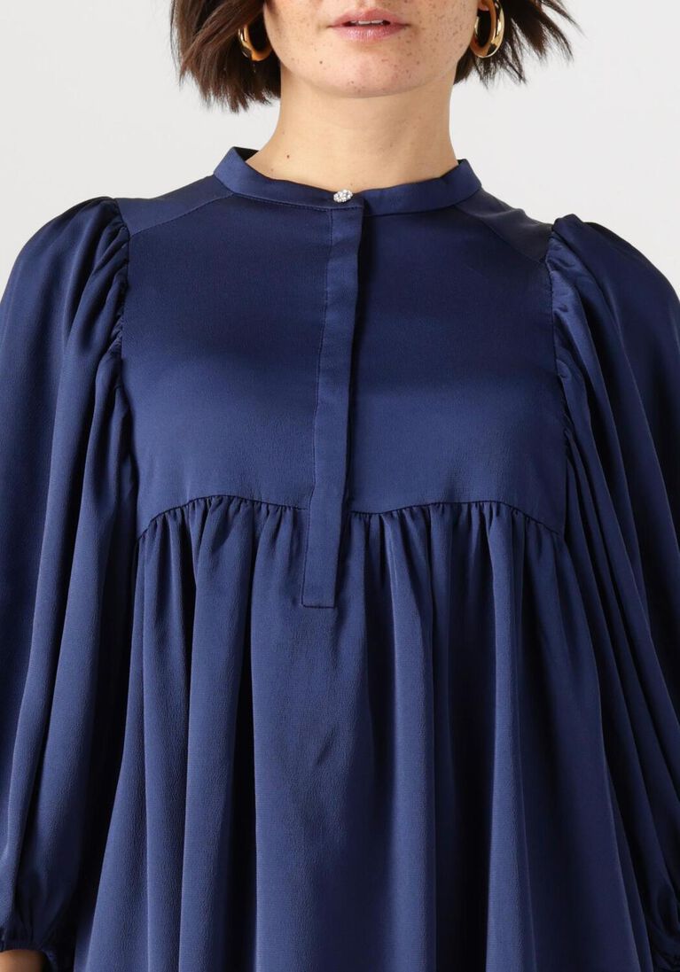 donkerblauwe bruuns bazaar midi jurk sarina dress
