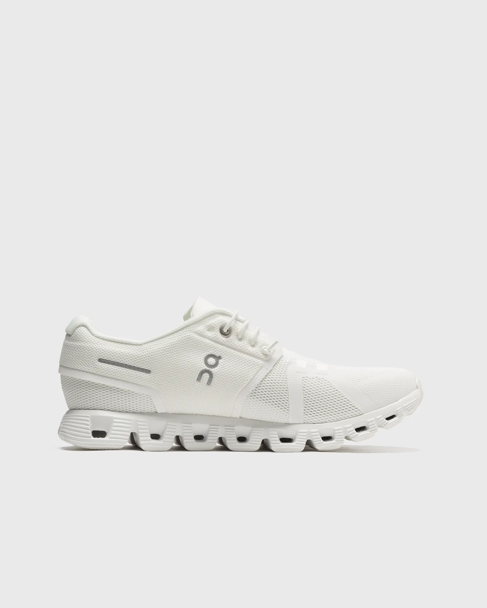 ON WMNS Cloud 5