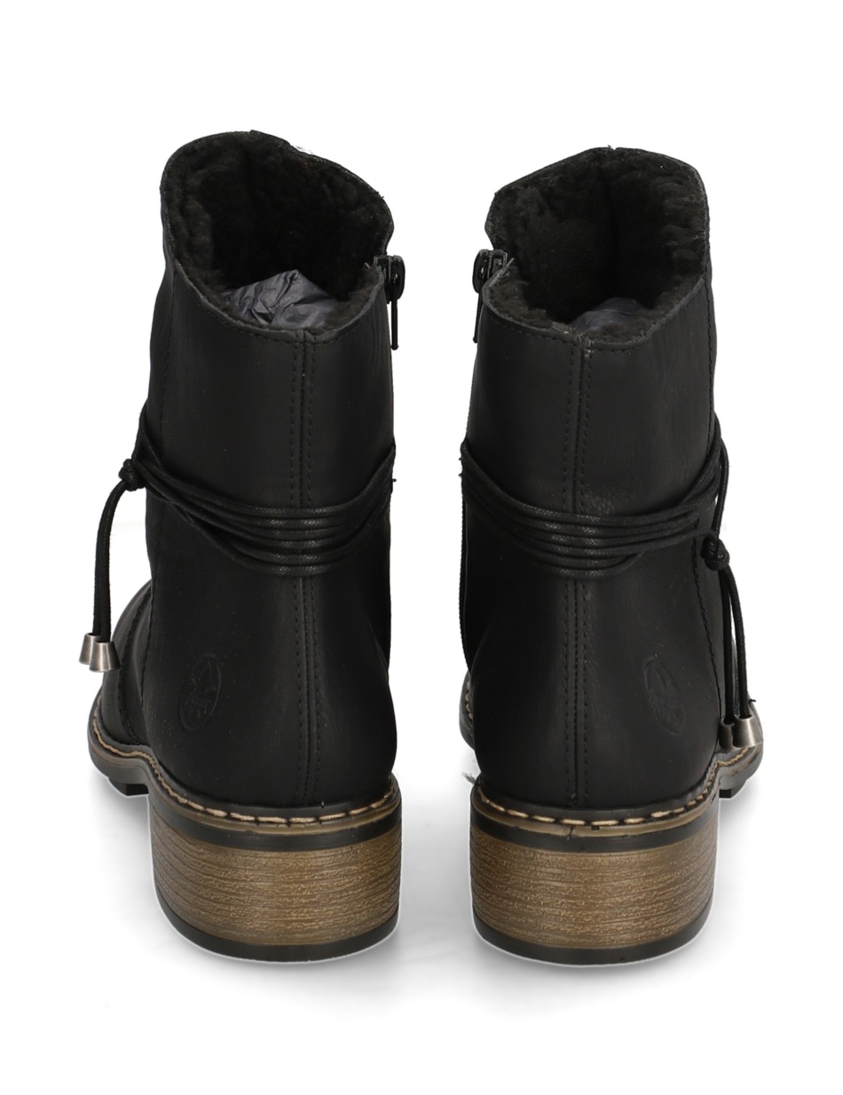 Stiefelette