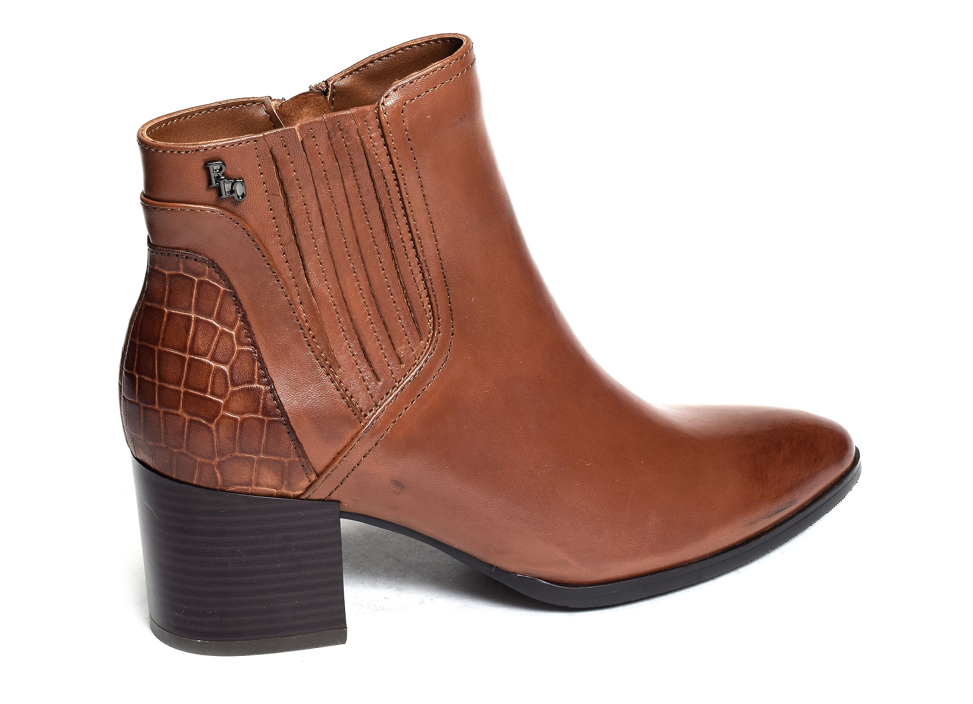 Taylor 15 camel