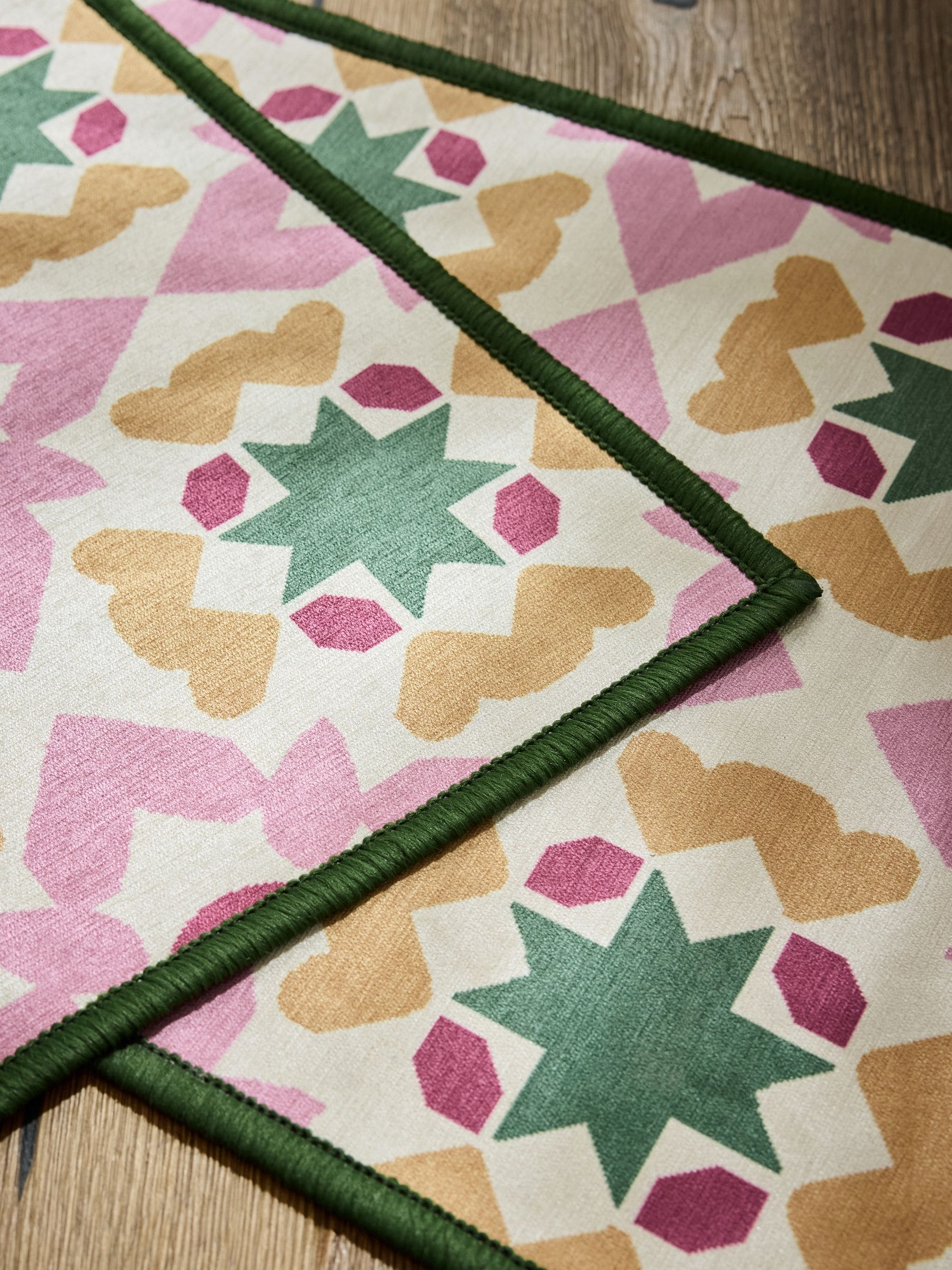 Set van 2 afwasbare deurmatten met geometrische Tile print