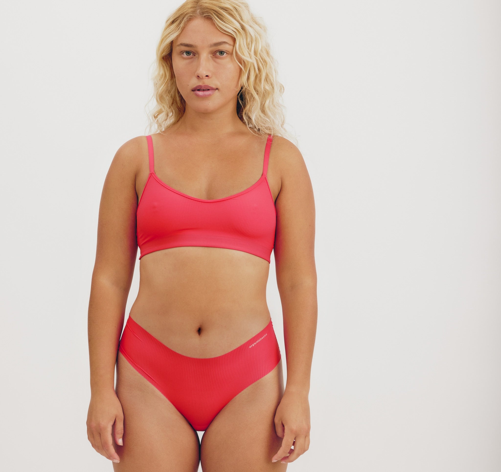 RECYCLED NYLON<br>Naked Rib Hipster